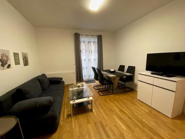Paky Appartements 00322 บรุคอันแดร์ไลทา ภายนอก รูปภาพ